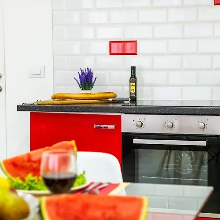 Great Apartment Close To The Beach *