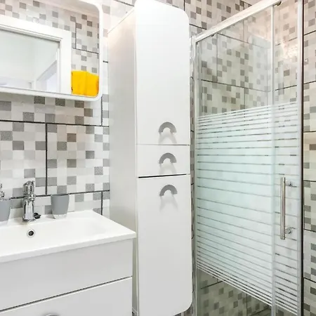 Apartman Great Apartment Close To The Beach *